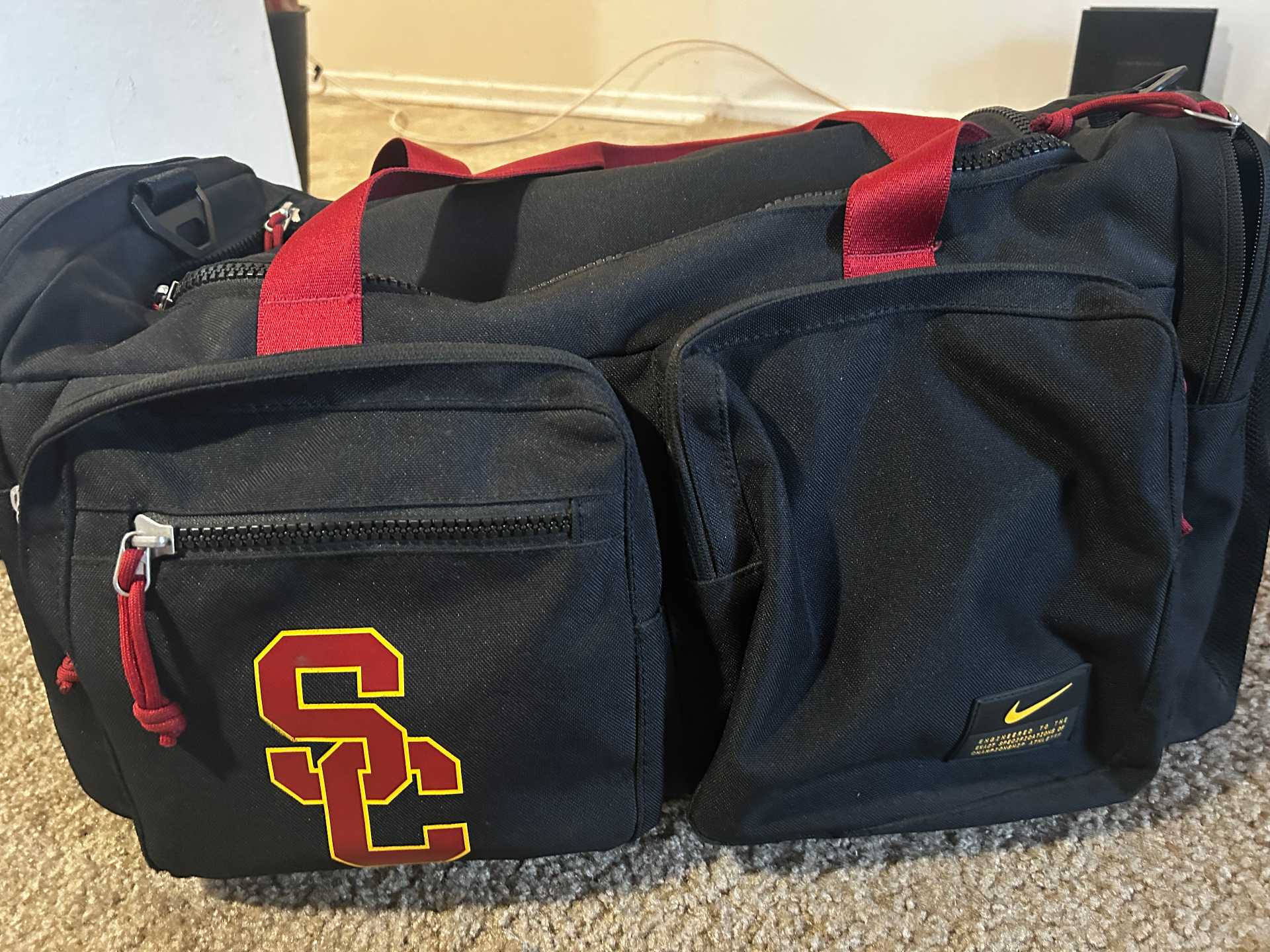 USC Athletics, duffel bag. SPECIAL EDITION