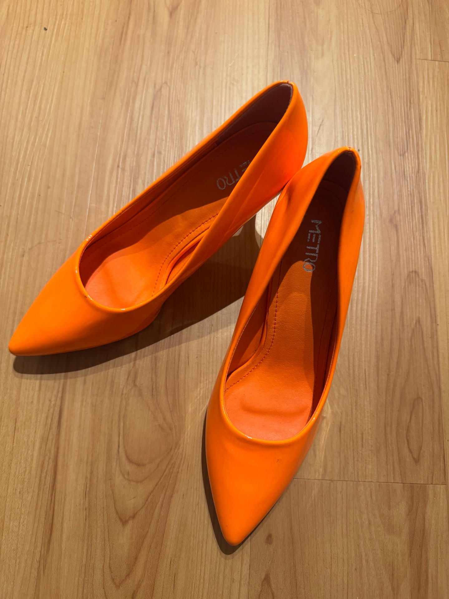 Tangerine Glow Patent Pumps – US 9